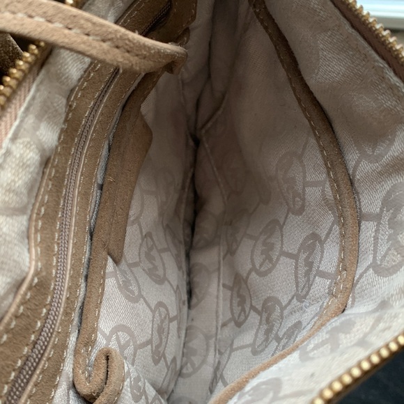 🖤Michael Kores Fringe Hobo Bag🖤 - Picture 9 of 10